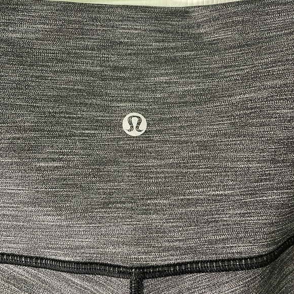 Lululemon Align Like New Gray Capris Leggings size 4 - Picture 2 of 6